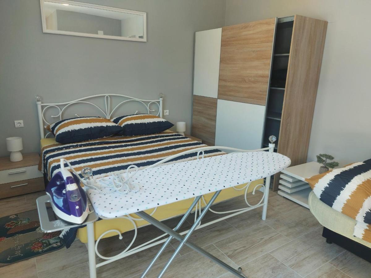 Studio Apartment Palmira Ližnjan Eksteriør billede