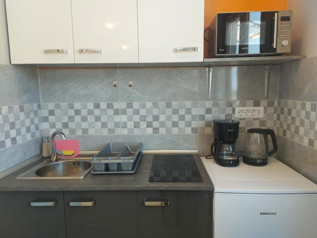 Studio Apartment Palmira Ližnjan Eksteriør billede