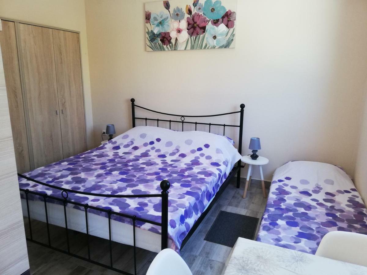 Studio Apartment Palmira Ližnjan Eksteriør billede